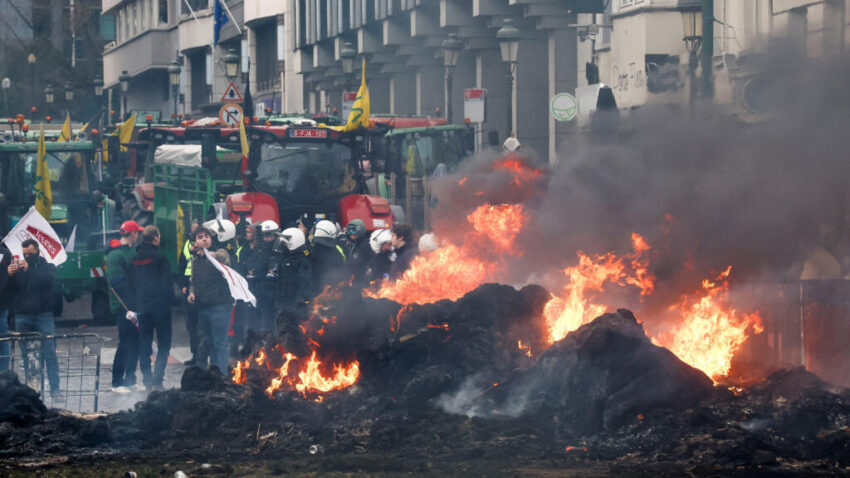 EU delays Mercosur trade deal amid farmers' protests and political divide