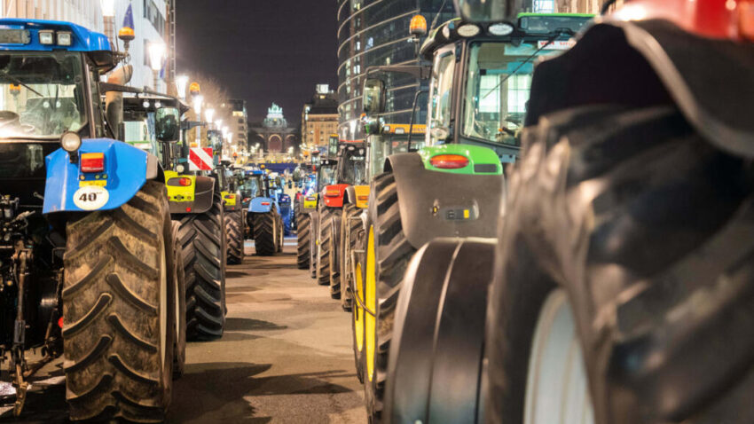 Farmers descend on Brussels to protest EU Mercosur trade deal
