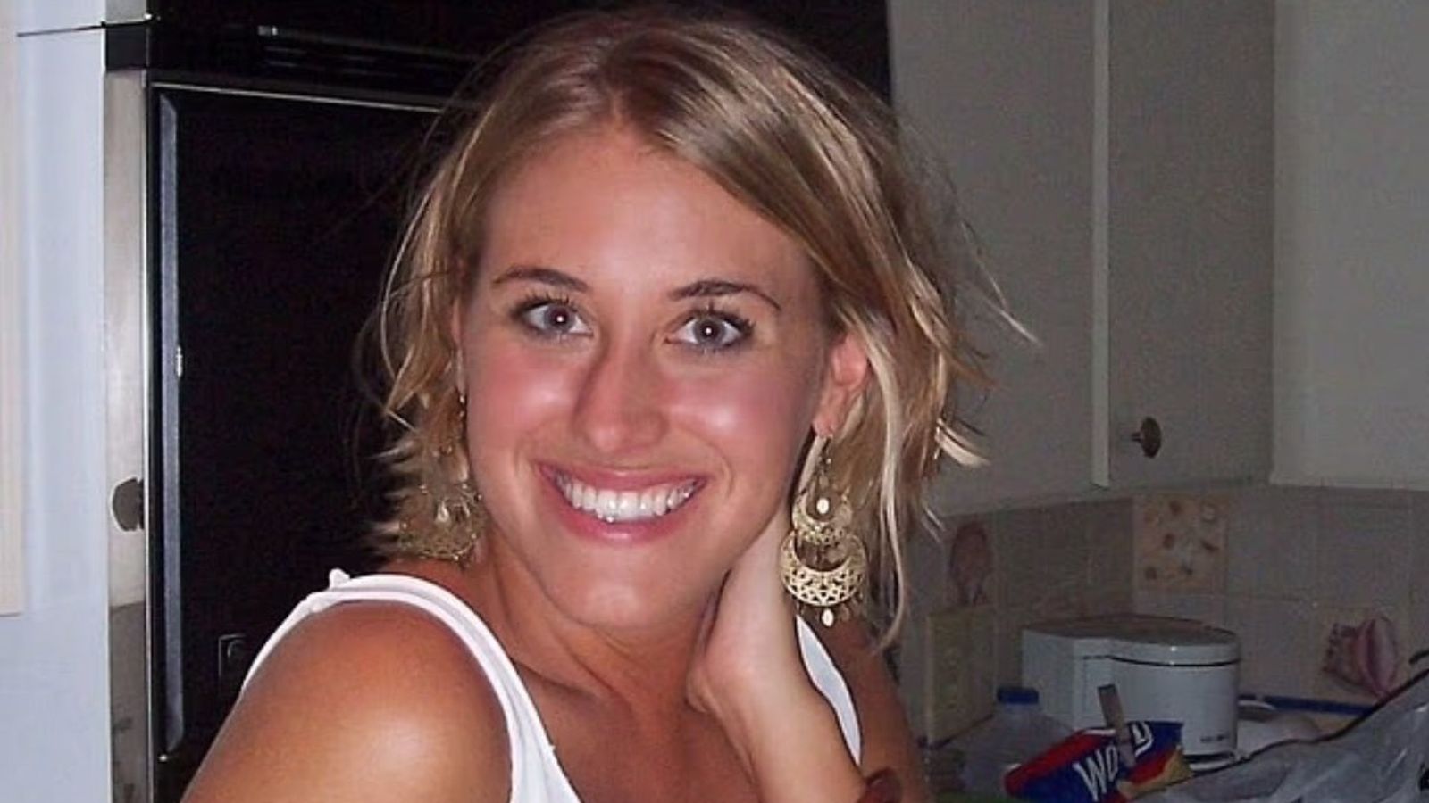 ‘Our daughter vanished 20 years ago – but AI and an ear caught on camera may finally solve the case’ | World News